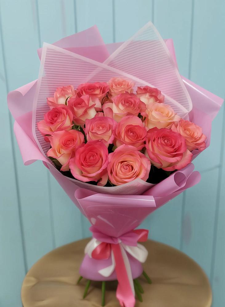 Букет 15 Розовых роз Равель в Сельхозтехнике