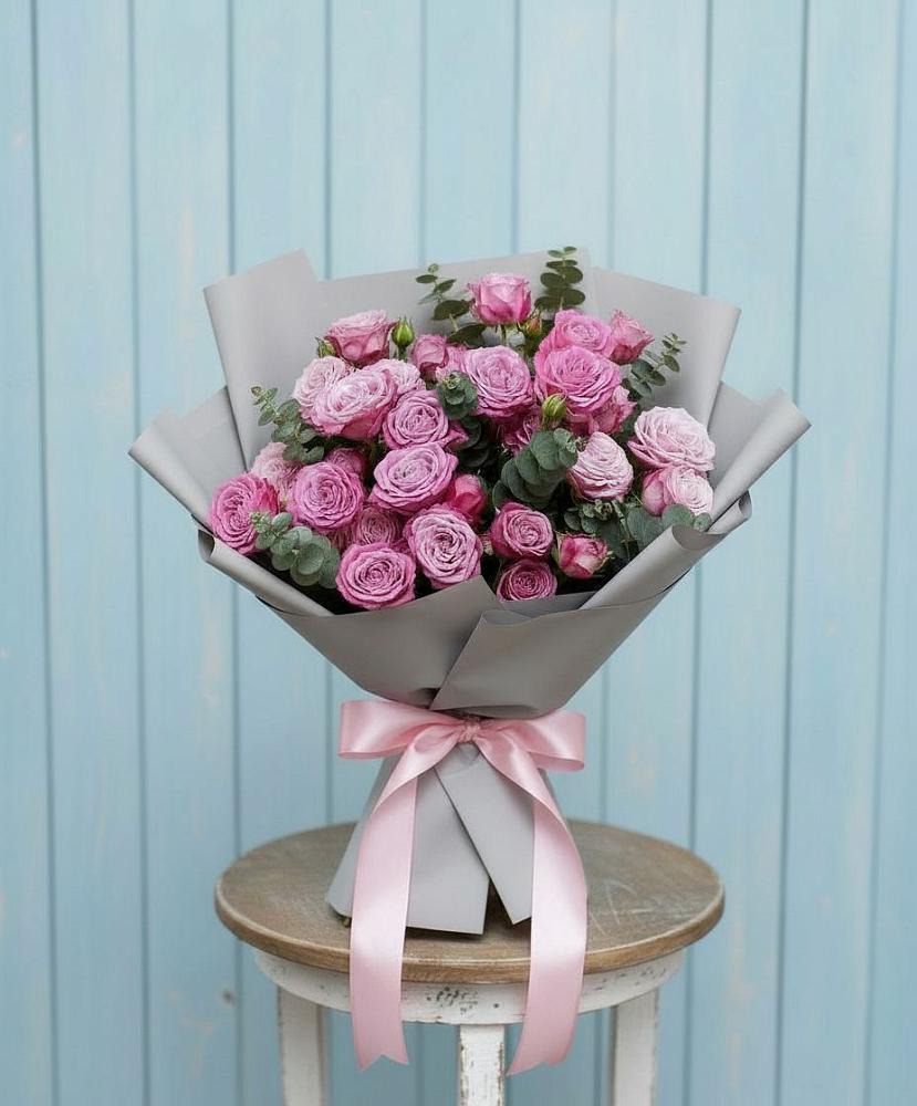 Букет цветов из: Розы в Сельхозтехнике