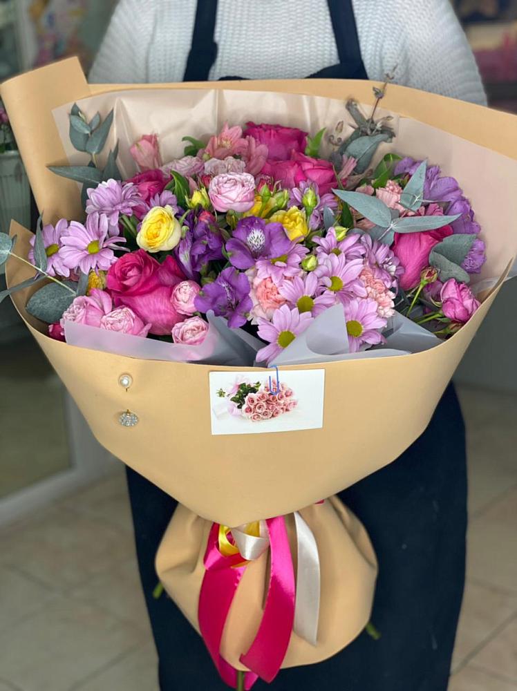 Букет цветов из: Хризантемы, Гвоздики и Альстромерии в Сельхозтехнике