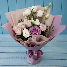 Букет цветов из:  Розы и Лизиантусы в Сельхозтехнике