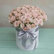 Цветочная композиция из Розы в шляпной коробке в Сельхозтехнике