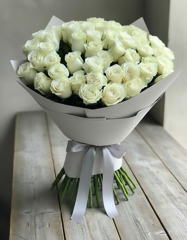 Букет 35 Белых роз в Сельхозтехнике