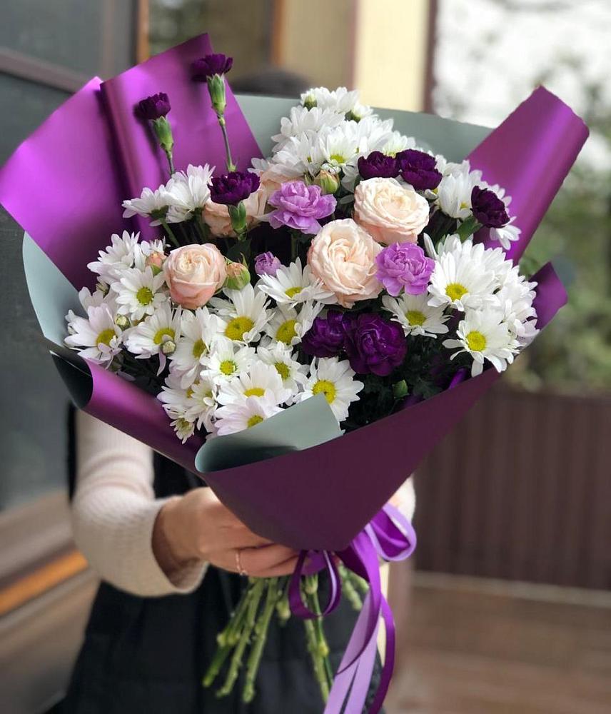 Букет цветов из: Хризантемы, Гвоздики и Розы в Сельхозтехнике