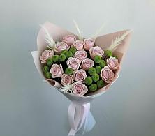 Букет цветов из:  Розы и Хризантемы в Сельхозтехнике