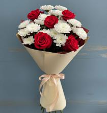 Букет цветов из:  Розы и Хризантемы в Сельхозтехнике