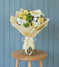 Букет цветов из:  Хризантемы и Розы в Сельхозтехнике