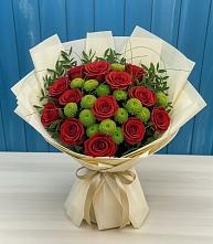 Букет цветов из:  Розы и Хризантемы в Сельхозтехнике