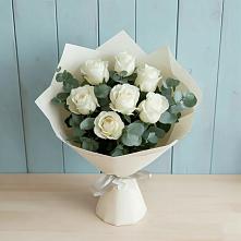 Букет Белые розы в Эвкалипте в Сельхозтехнике